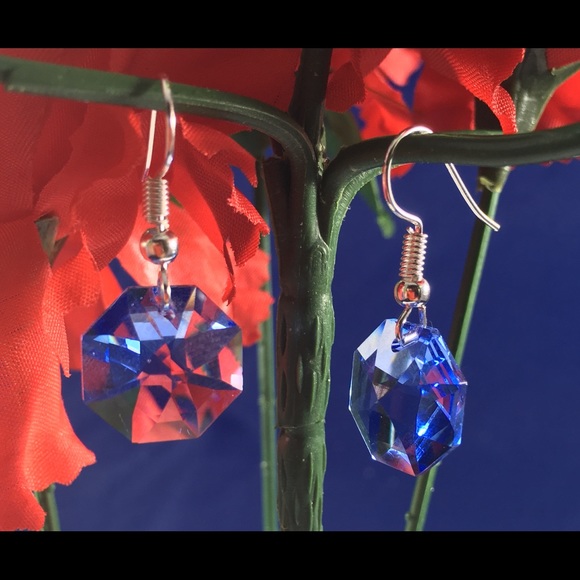 Swarovski Austrian Crystal 14mm Octagon Earrings - Picture 2 of 6